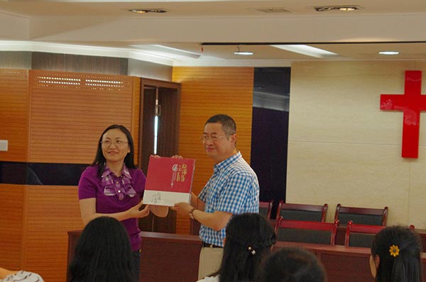 华东神学院神学本科毕业生举行爱国主义教育活动 华东神学院神学本科毕业生举行爱国主义教育活动